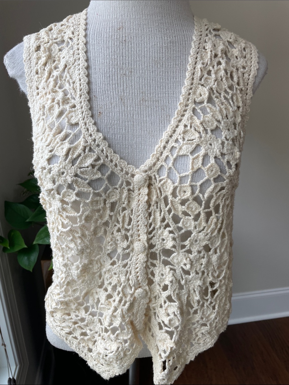 Hand Crafted Cream Crochet Lacefront Camisole